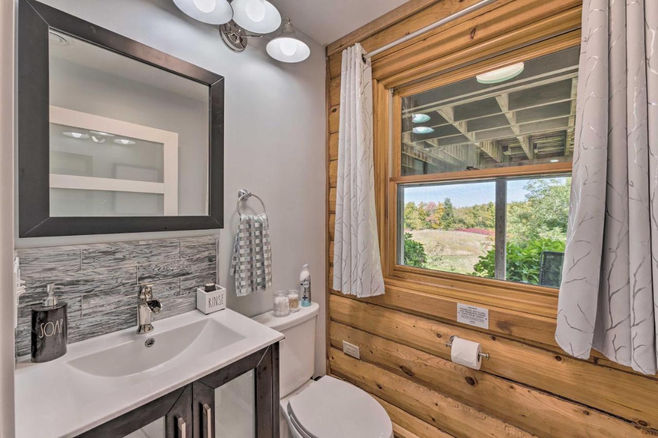 Cozy Wisconsin Studio, 11 Mi To Lake Geneva! 벌링턴 외부 사진
