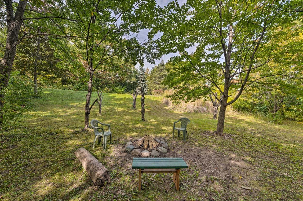 Cozy Wisconsin Studio, 11 Mi To Lake Geneva! 벌링턴 외부 사진